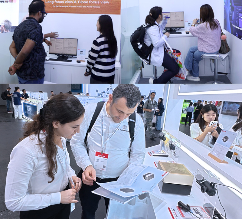 04-香港展客户现场咨询.jpg